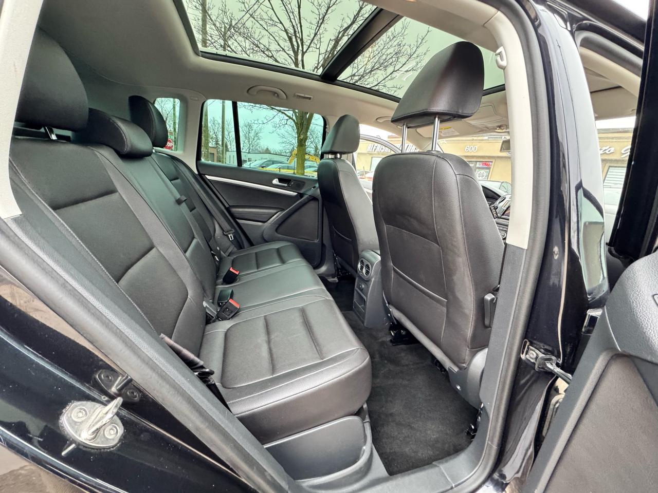 2017 Volkswagen Tiguan COMFORTLINE - Photo #12