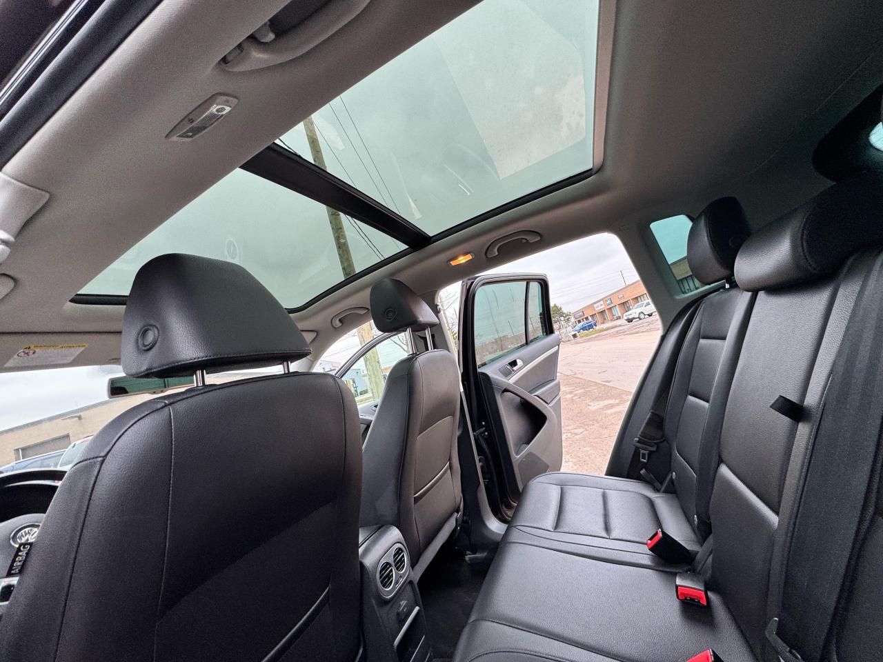 2017 Volkswagen Tiguan COMFORTLINE - Photo #15