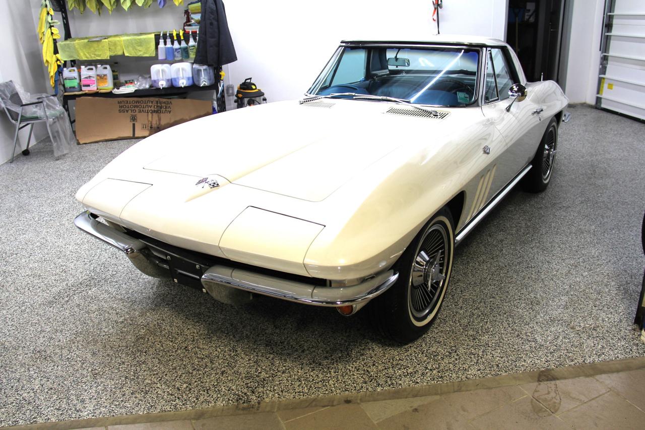 1965 Chevrolet Corvette 327 300HP ROADSTER Photo2