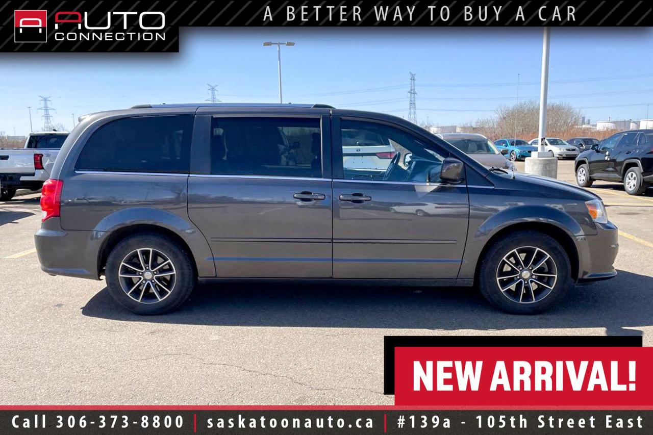 Used 2017 Dodge Grand Caravan SXT Premium Plus - ACCIDENT FREE - LOW KMS - NAVIGATION for sale in Saskatoon, SK