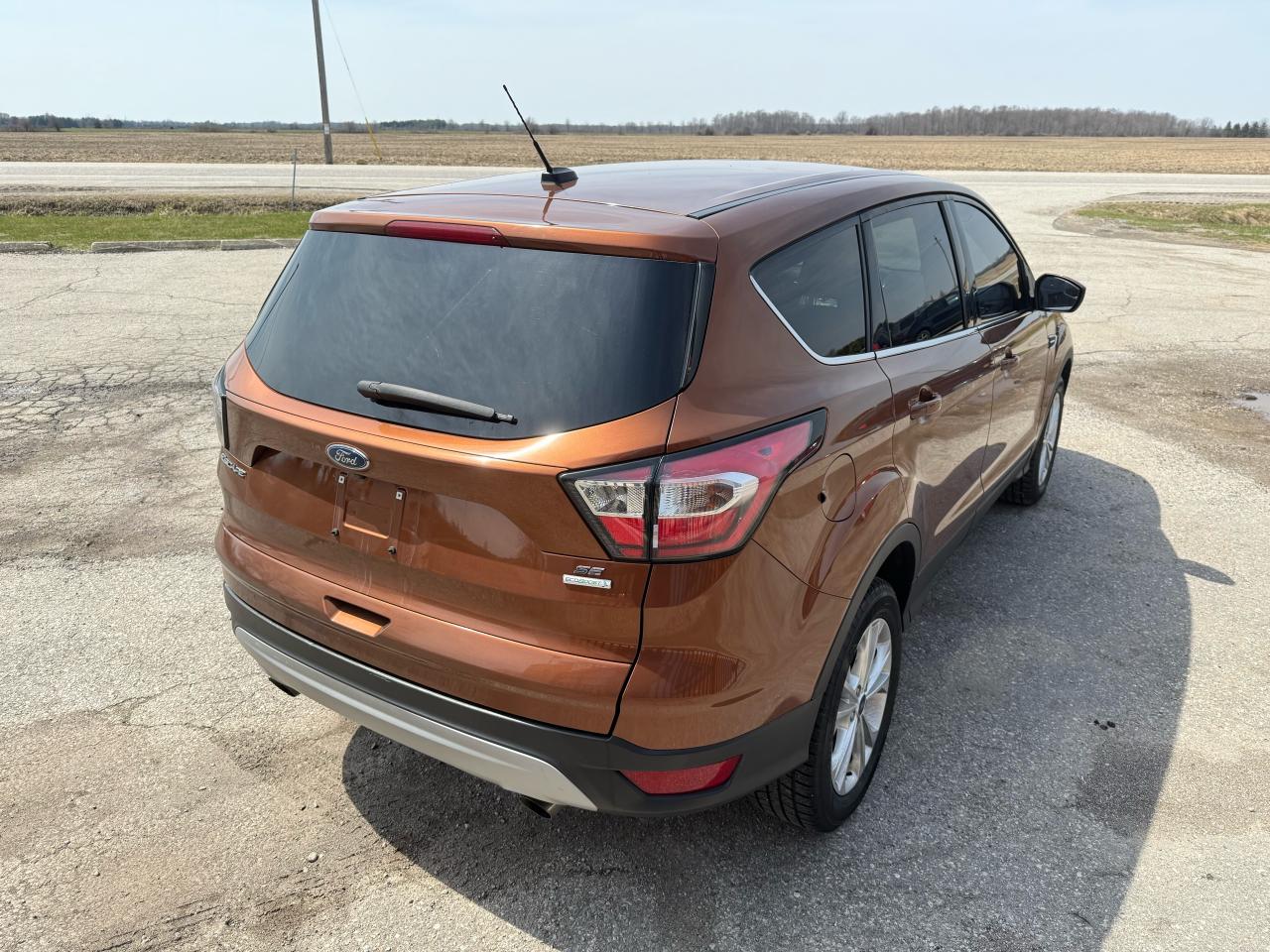 2017 Ford Escape SE | Backup Camera | Heated Seats | Bluetooth - Photo #5