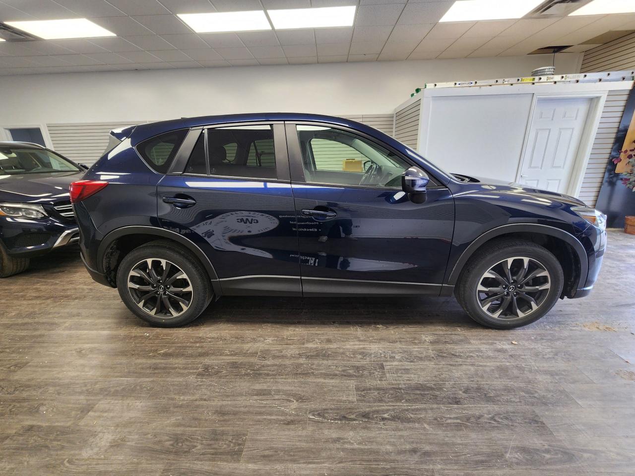 2016 Mazda CX-5 GT Photo3