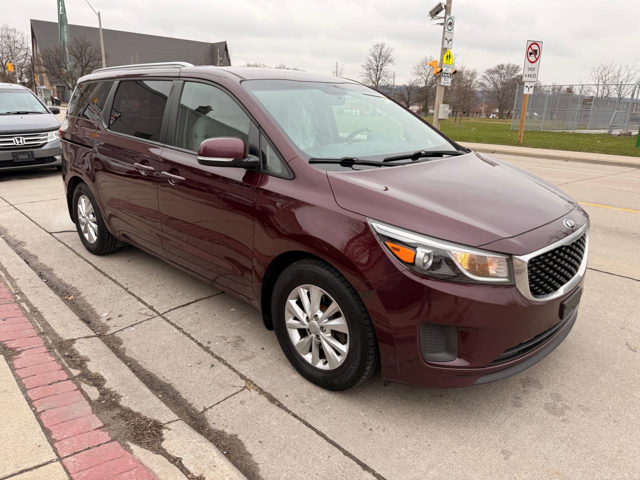 2017 Kia Sedona 4DR WGN LX+ - Photo #6