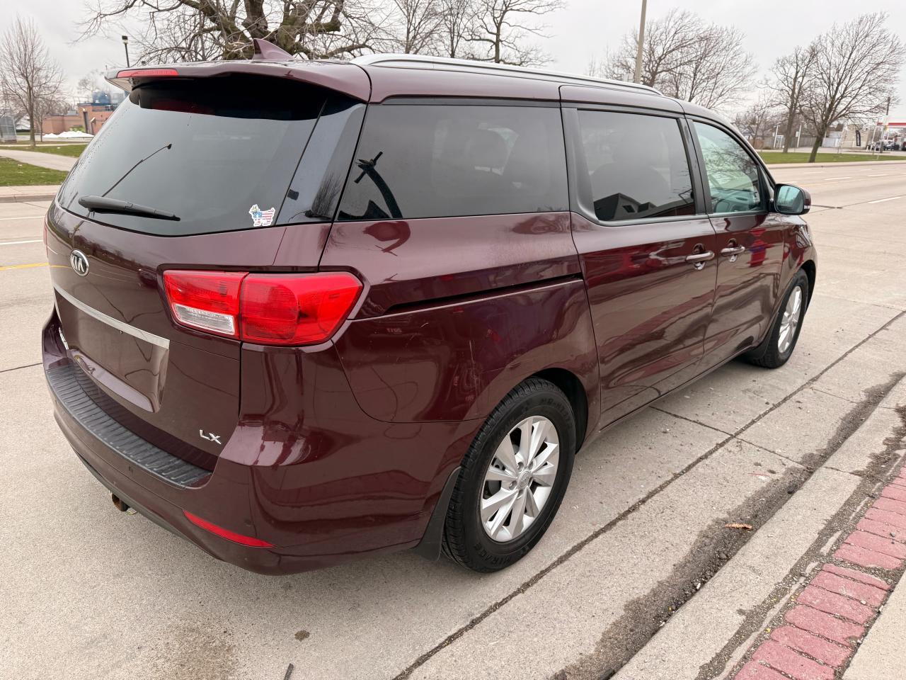 2017 Kia Sedona 4DR WGN LX+ - Photo #9