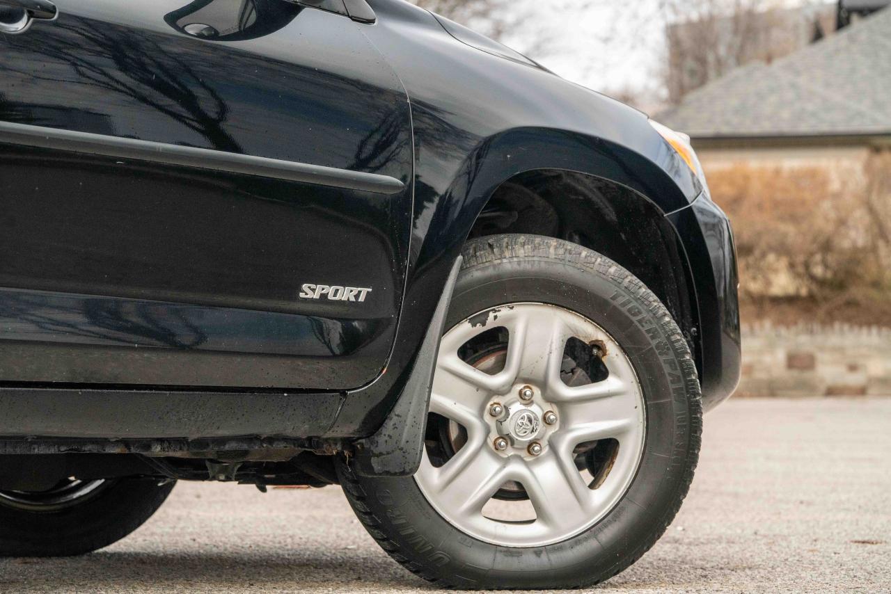 2011 Toyota RAV4 BASE - Photo #8