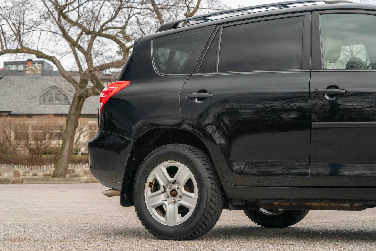 2011 Toyota RAV4 BASE - Photo #11