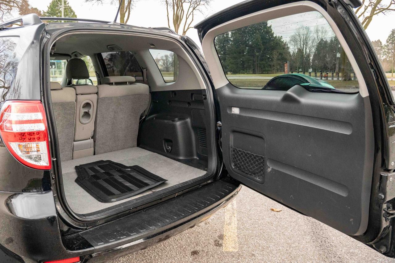 2011 Toyota RAV4 BASE - Photo #43