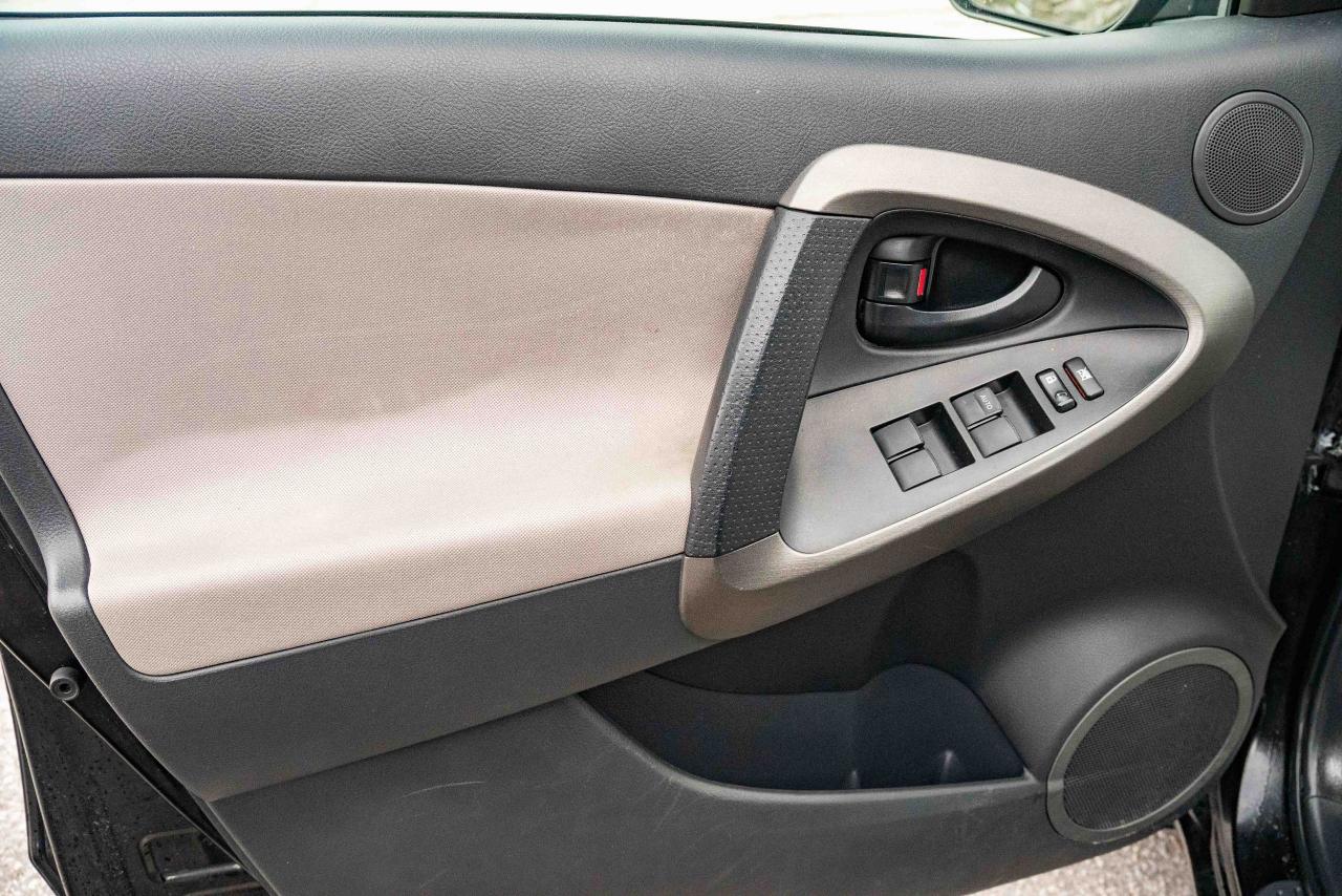 2011 Toyota RAV4 BASE - Photo #19