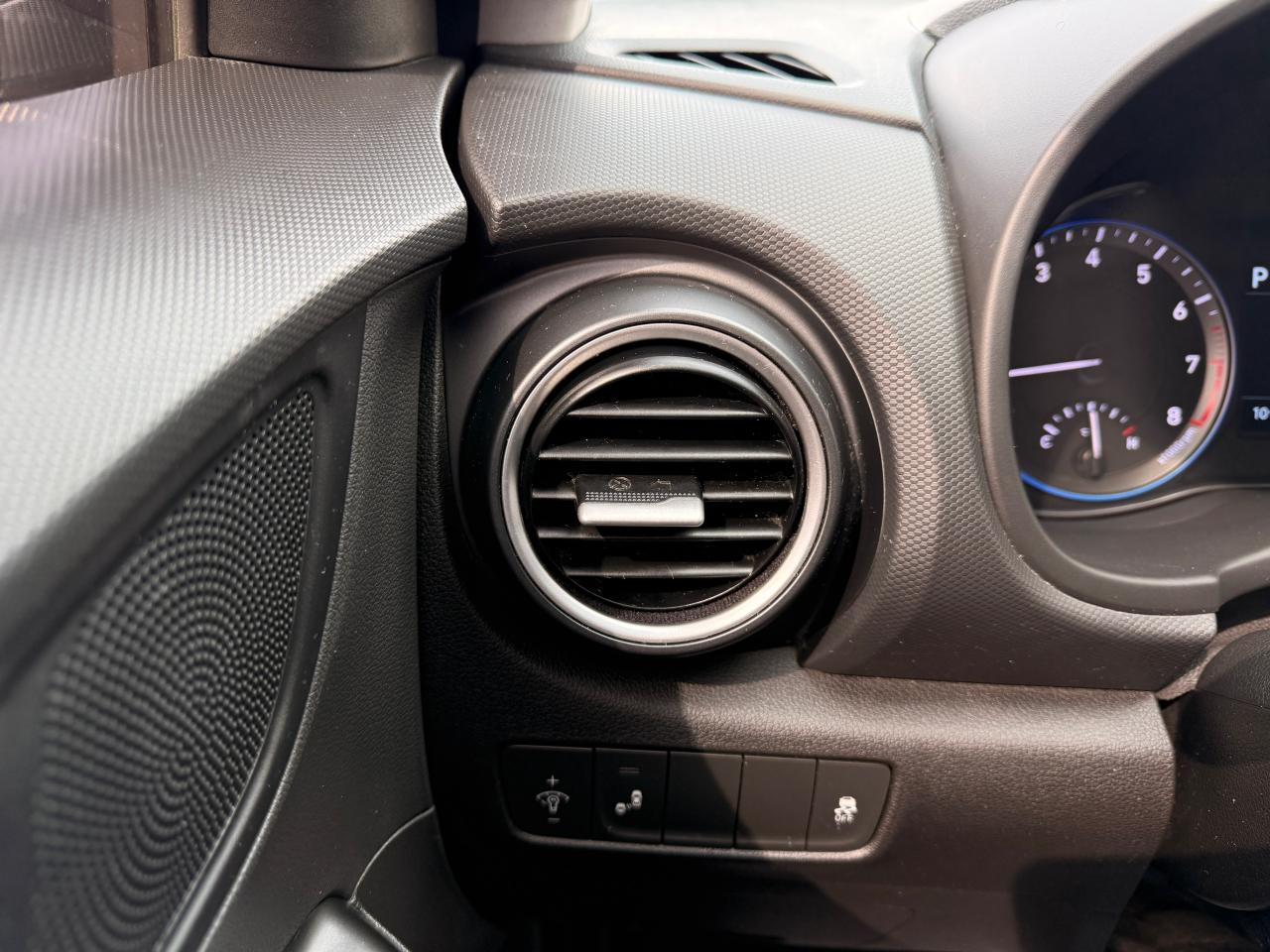 2021 Hyundai KONA 2.0L Preferred FWD - Photo #28