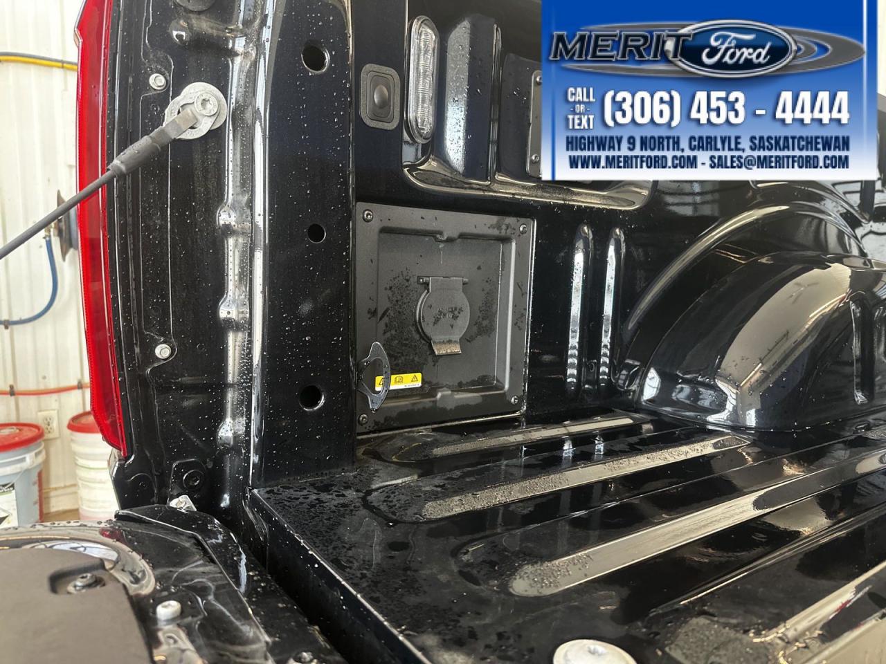 2025 Ford F-150 LARIAT - Remote Starter + MORE Photo5