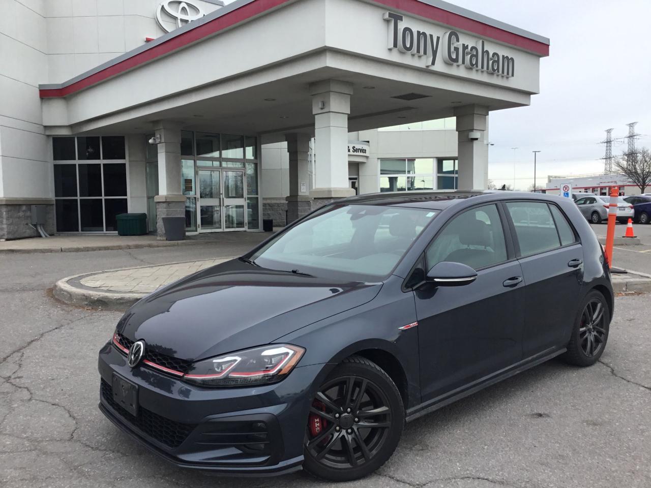 Used 2019 Volkswagen Golf GTI 5-Door for sale in Ottawa, ON