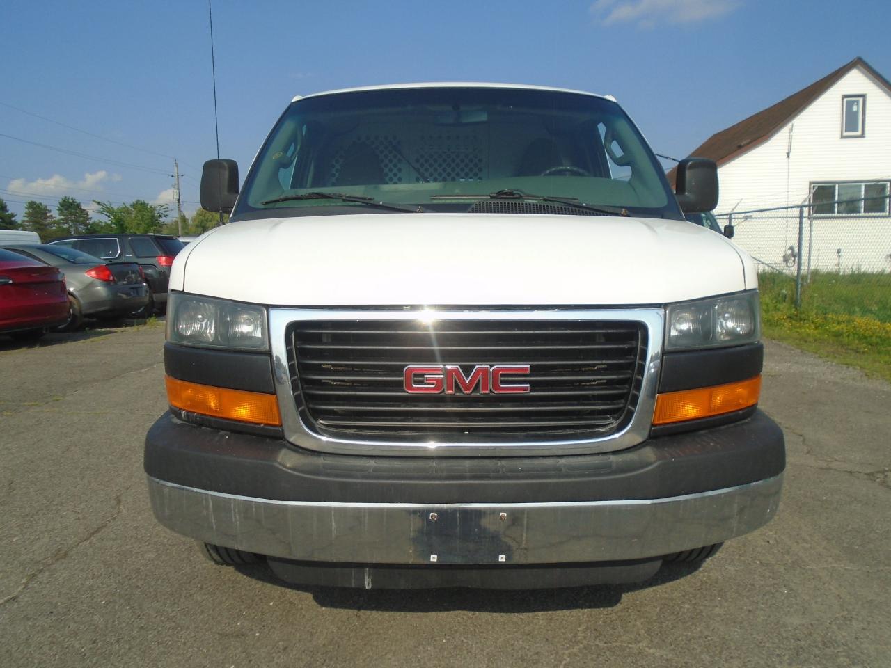 2016 GMC Savana 2500 RWD 2500 135 - Photo #3