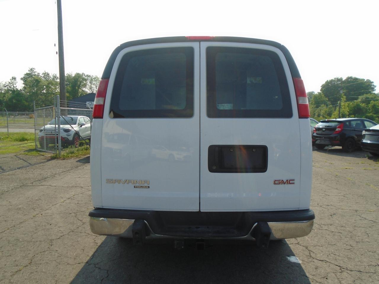 2016 GMC Savana 2500 RWD 2500 135 - Photo #7