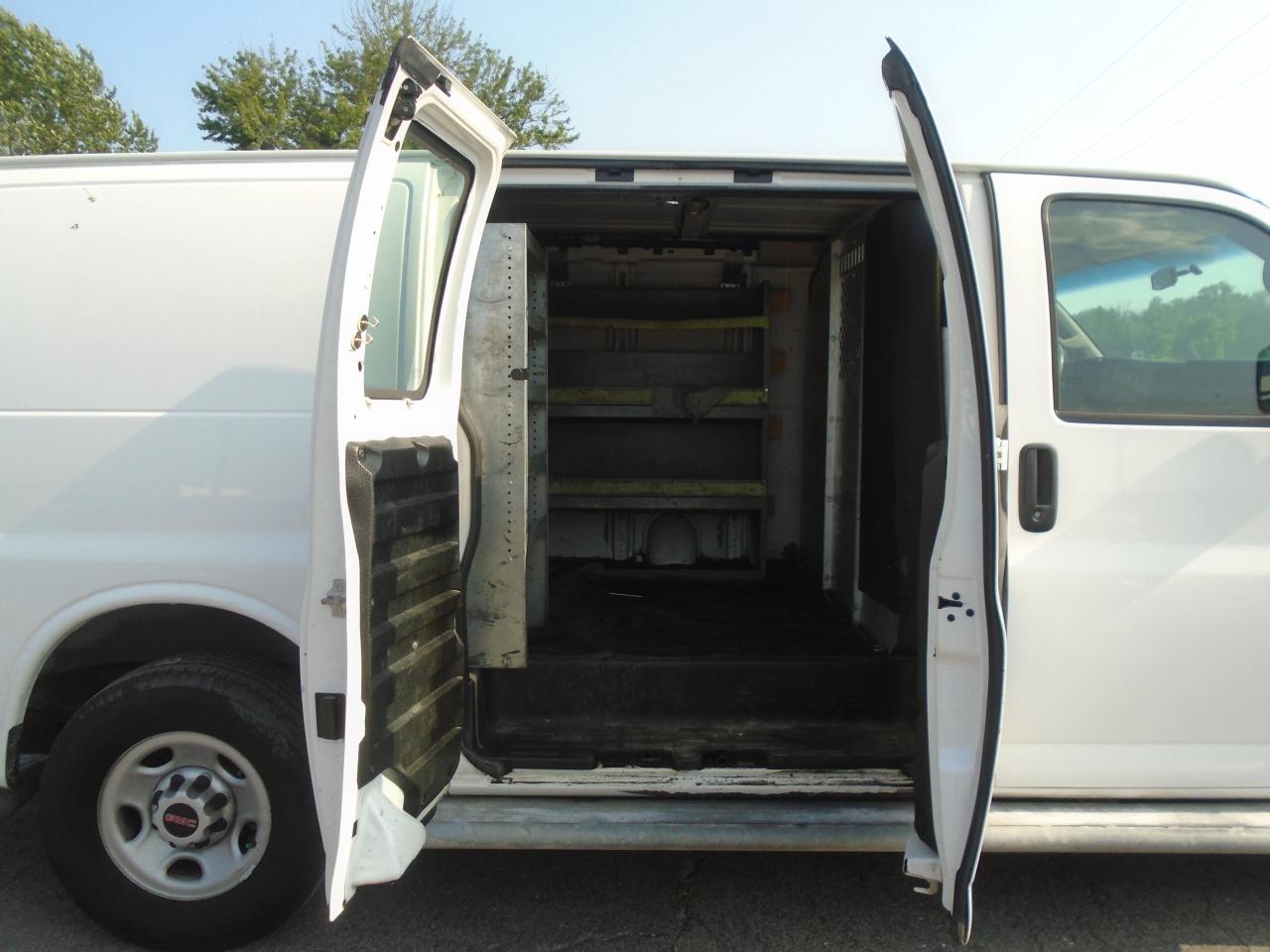 2016 GMC Savana 2500 RWD 2500 135 - Photo #18