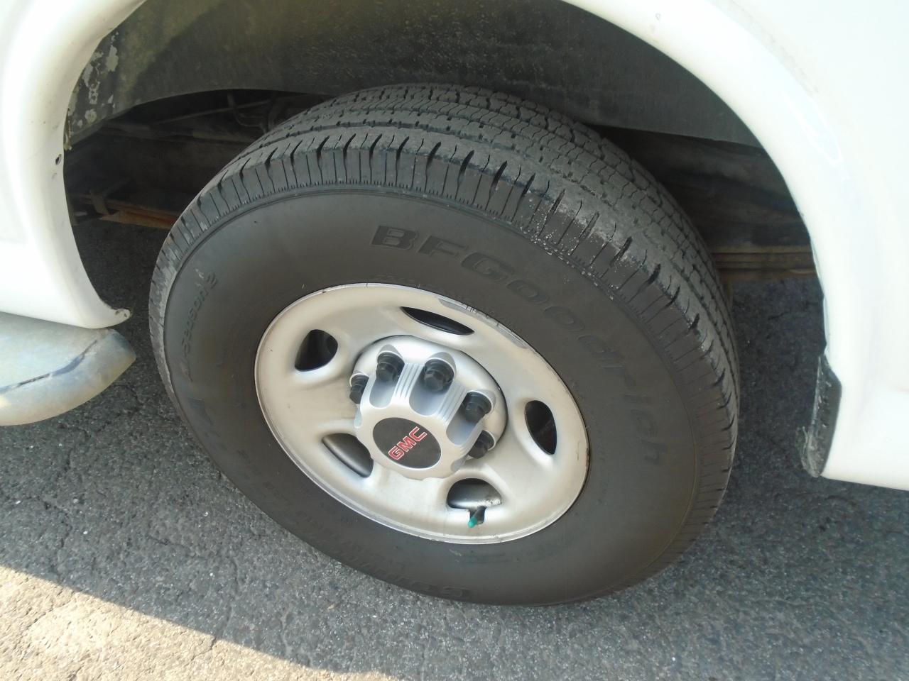 2016 GMC Savana 2500 RWD 2500 135 - Photo #27