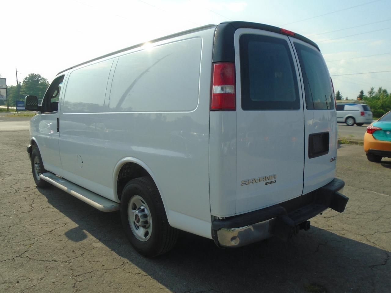 2016 GMC Savana Cargo Van RWD 2500 135 Photo