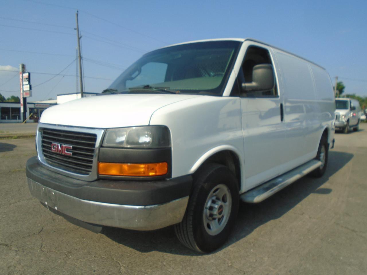2016 GMC Savana Cargo Van RWD 2500 135 Photo