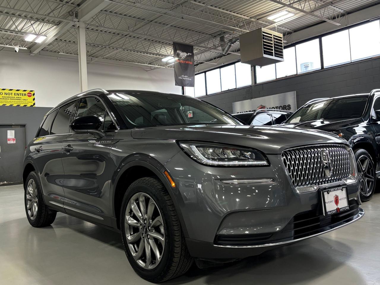 2021 Lincoln Corsair Standard|AWD|NAV|AMBIENT|PANOROOF|LEATHER|ALLOYS|+ - Photo #2