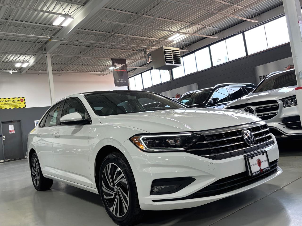 2021 Volkswagen Jetta Execline|NAV|AMBIENT|SUNROOF|LEATHER|HEATEDSEATS|+ - Photo #2