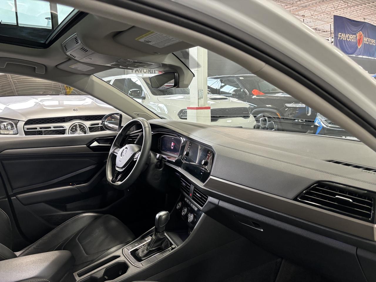 2021 Volkswagen Jetta Execline|NAV|AMBIENT|SUNROOF|LEATHER|HEATEDSEATS|+ - Photo #12