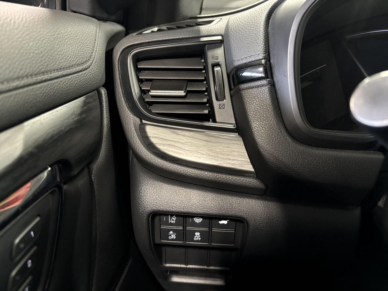 2022 Honda CR-V Black Edition|AWD|NAV|WOOD|PANOROOF|LEATHER|ALLOYS - Photo #16