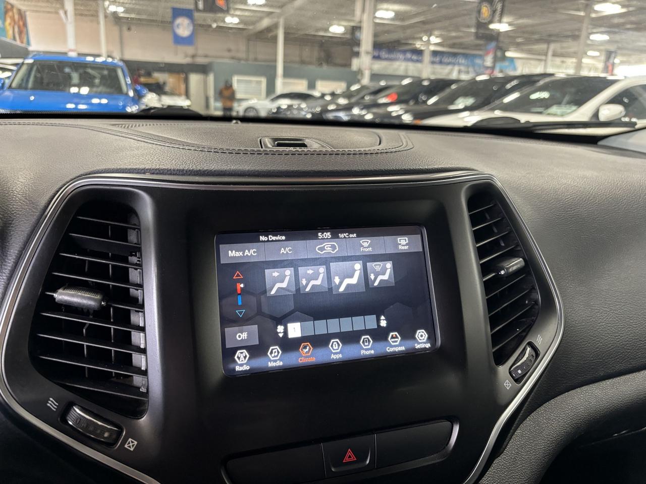 2019 Jeep Cherokee North 4X4|SELECTERRAIN|BACKUPCAMERA|HEATEDMIRRORS| - Photo #14