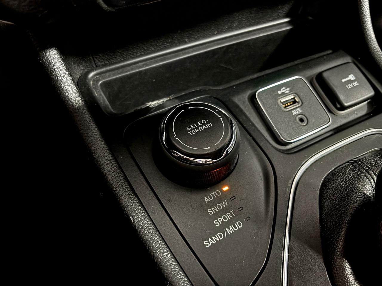 2019 Jeep Cherokee North 4X4|SELECTERRAIN|BACKUPCAMERA|HEATEDMIRRORS| - Photo #19