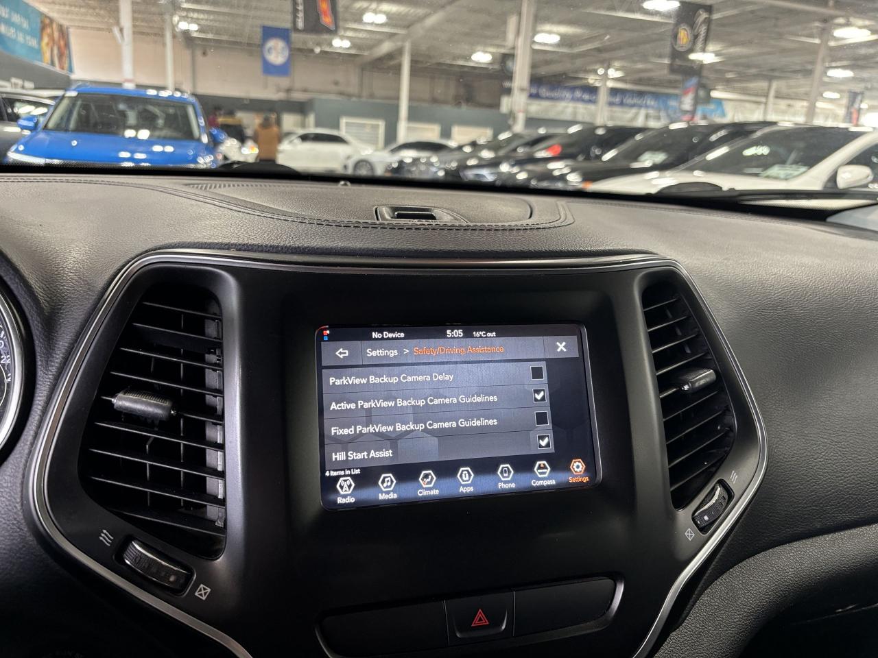 2019 Jeep Cherokee North 4X4|SELECTERRAIN|BACKUPCAMERA|HEATEDMIRRORS| - Photo #17
