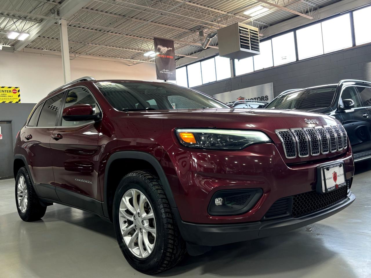 2019 Jeep Cherokee North 4X4|SELECTERRAIN|BACKUPCAMERA|HEATEDMIRRORS| - Photo #2