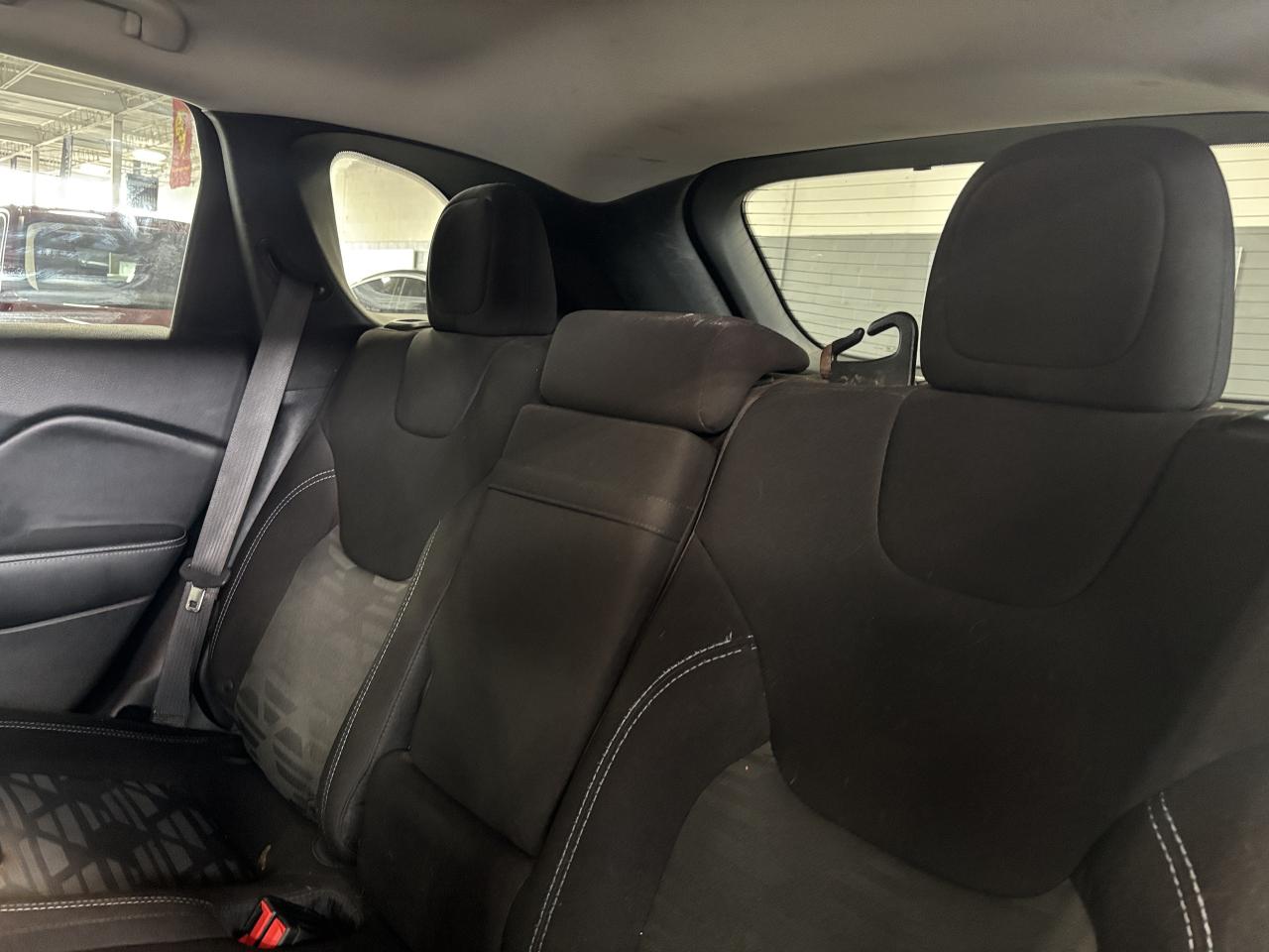 2019 Jeep Cherokee North 4X4|SELECTERRAIN|BACKUPCAMERA|HEATEDMIRRORS| - Photo #6