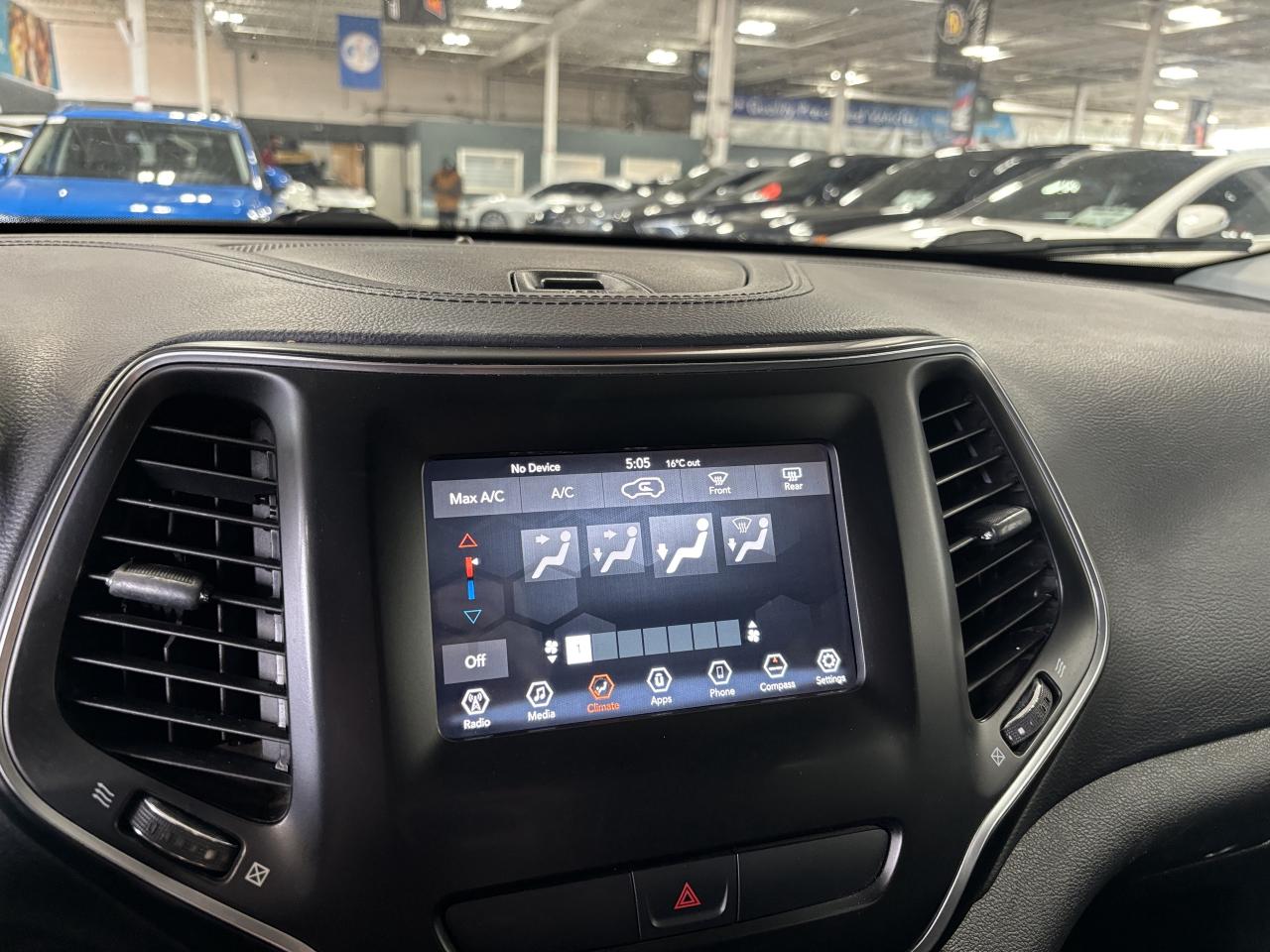 2019 Jeep Cherokee North 4X4|SELECTERRAIN|BACKUPCAMERA|HEATEDMIRRORS| - Photo #14