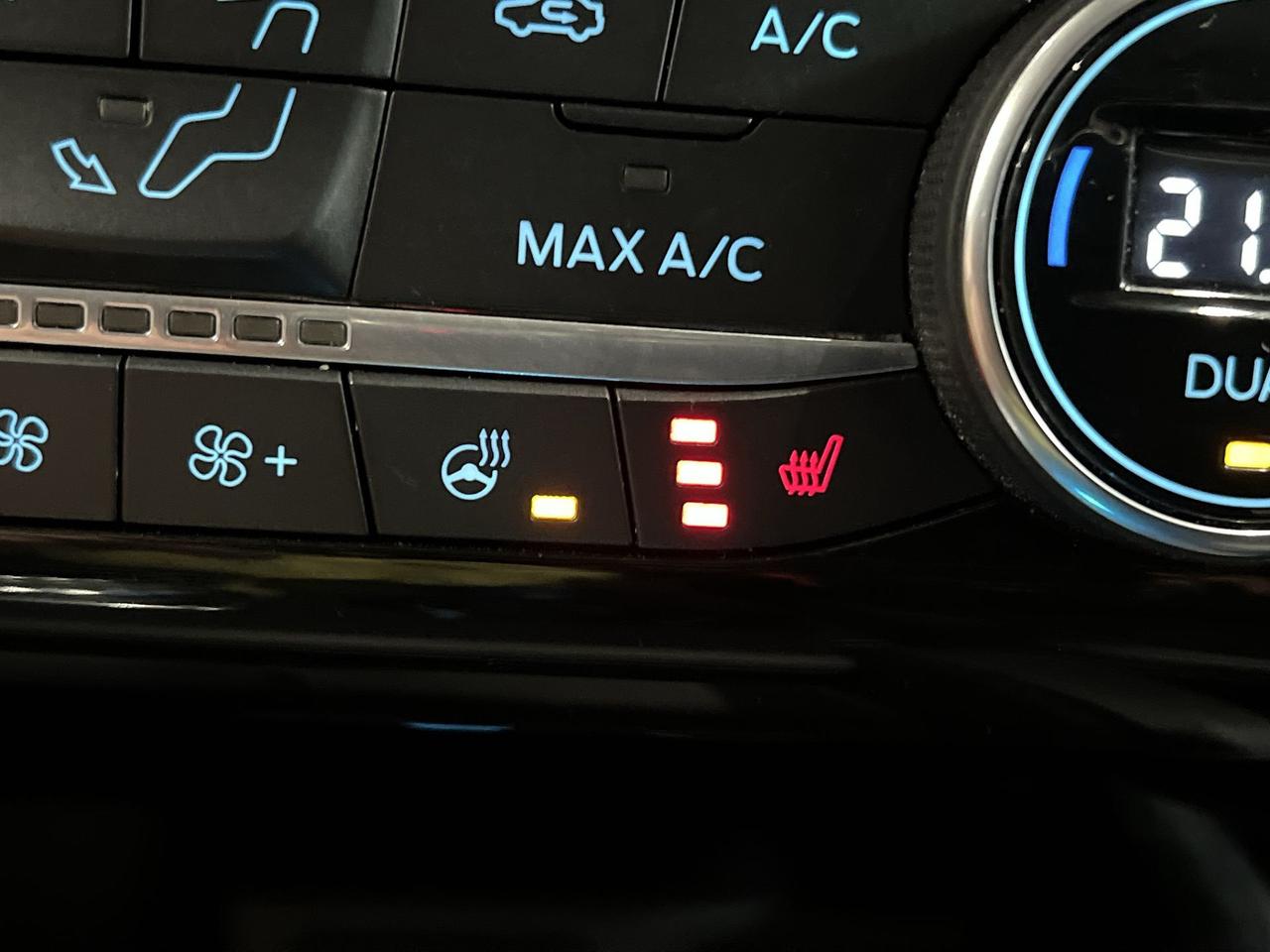 2021 Ford Escape TITANIUM HYBRID AWD | HTD LEATHER | REMOTE START Photo