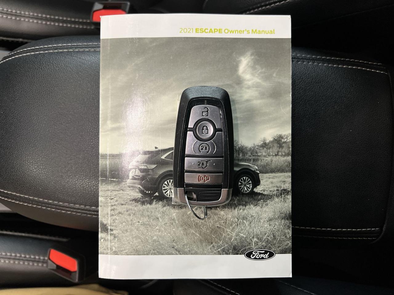 2021 Ford Escape TITANIUM HYBRID AWD | HTD LEATHER | REMOTE START Photo