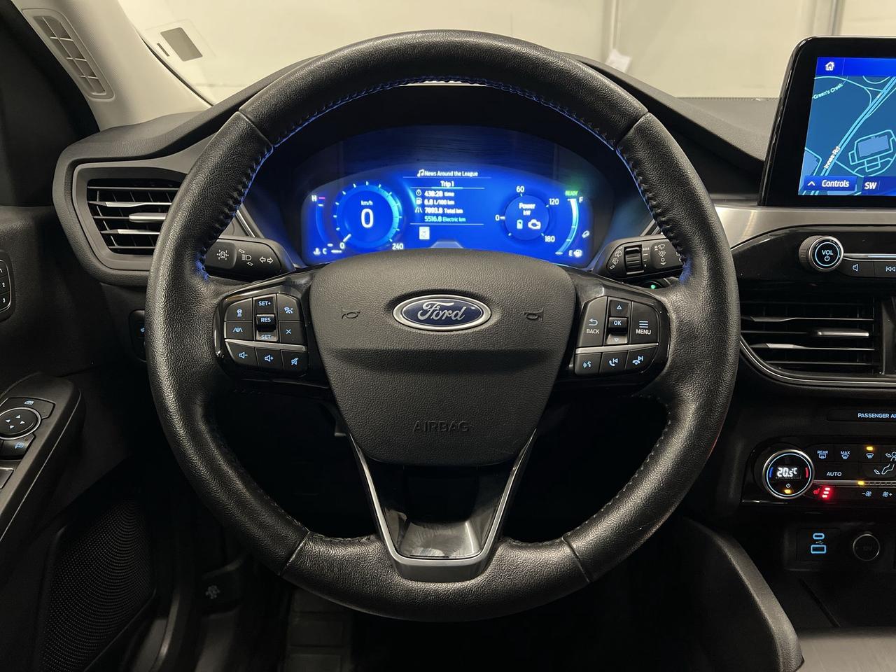 2021 Ford Escape TITANIUM HYBRID AWD | HTD LEATHER | REMOTE START Photo