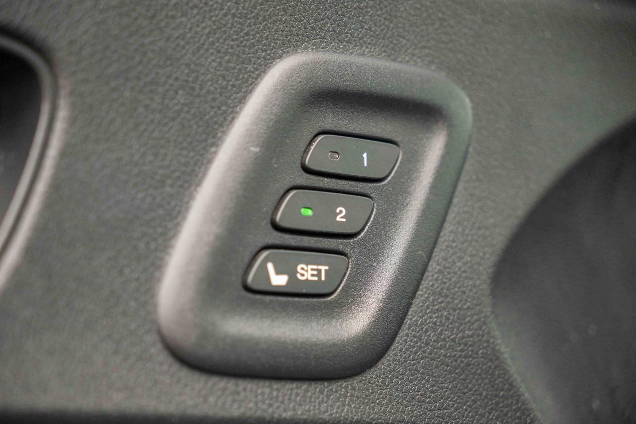 2016 Honda CR-V Touring - Photo #25