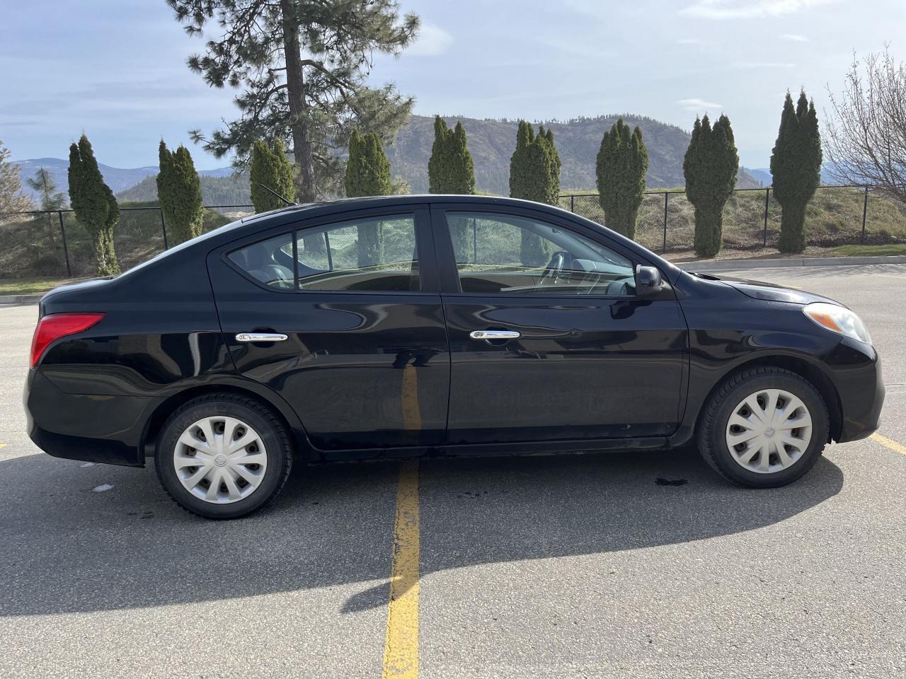 2012 Nissan Versa 1.6 SL Sedan - Photo #5