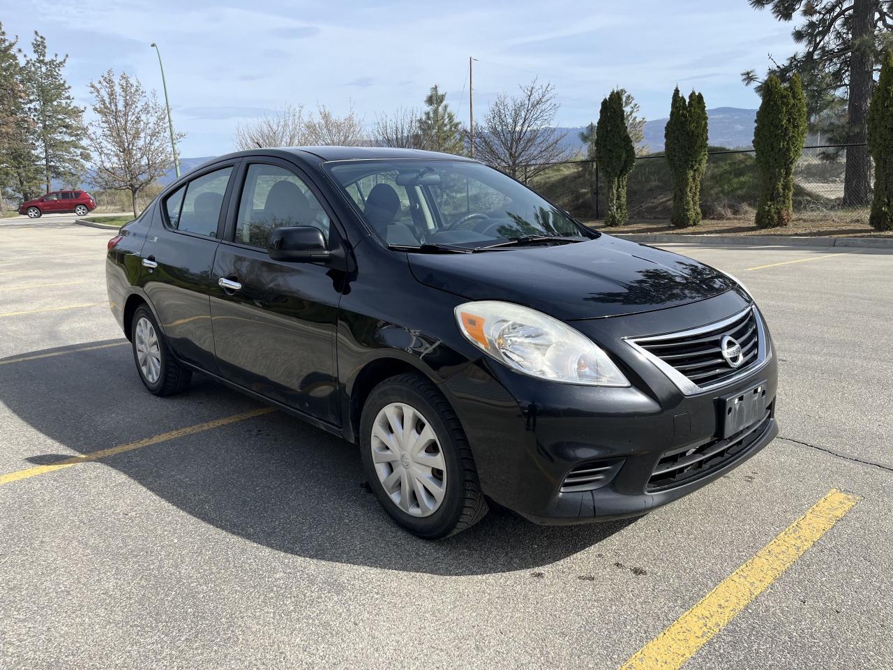2012 Nissan Versa 1.6 SL Sedan - Photo #6