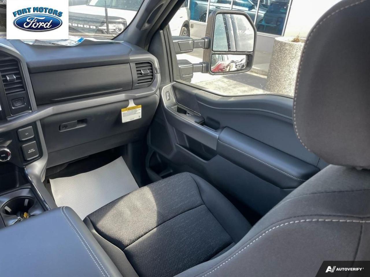 2025 Ford F-150 XLT Photo5