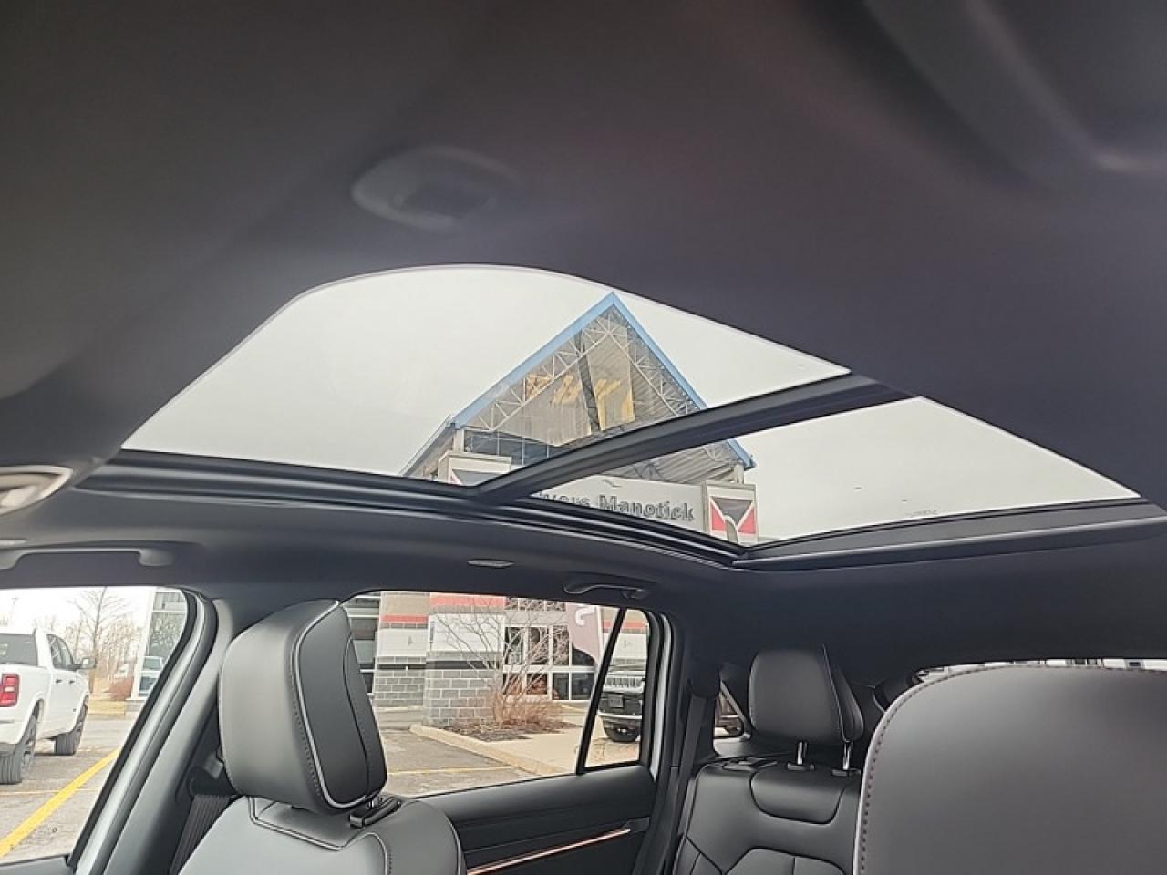 2025 Jeep Wagoneer S Limited  - Sunroof -  Navigation Photo