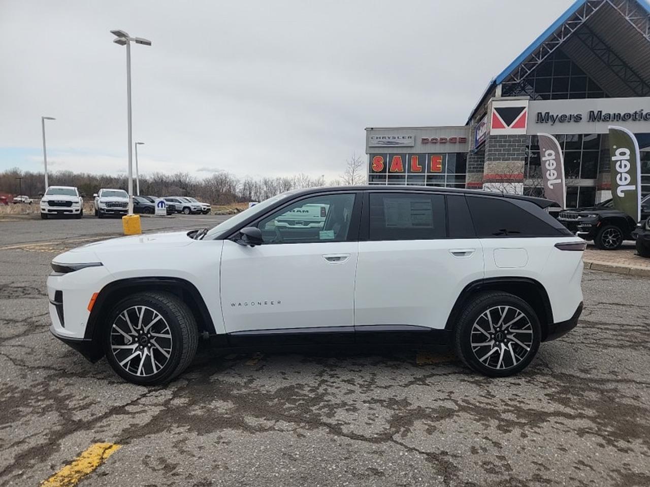 2025 Jeep Wagoneer S Limited  - Sunroof -  Navigation Photo