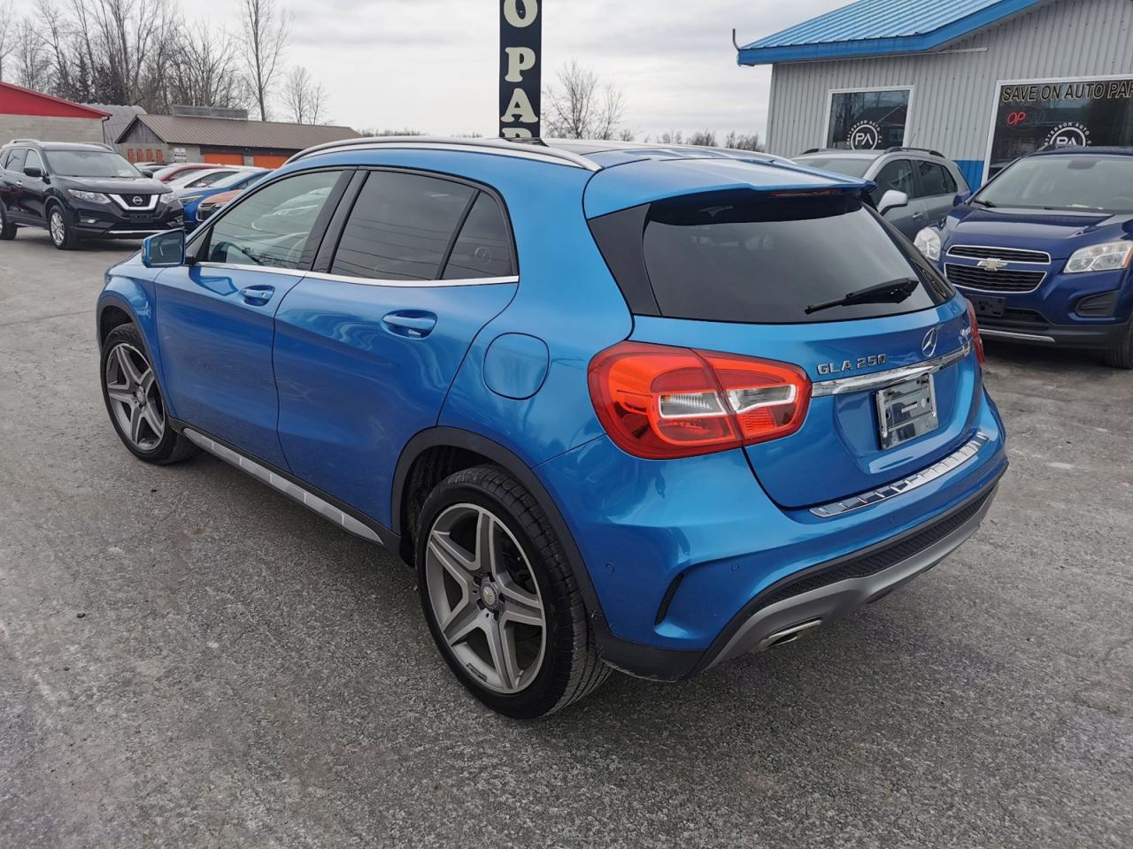 2017 Mercedes-Benz GLA  - Photo #7