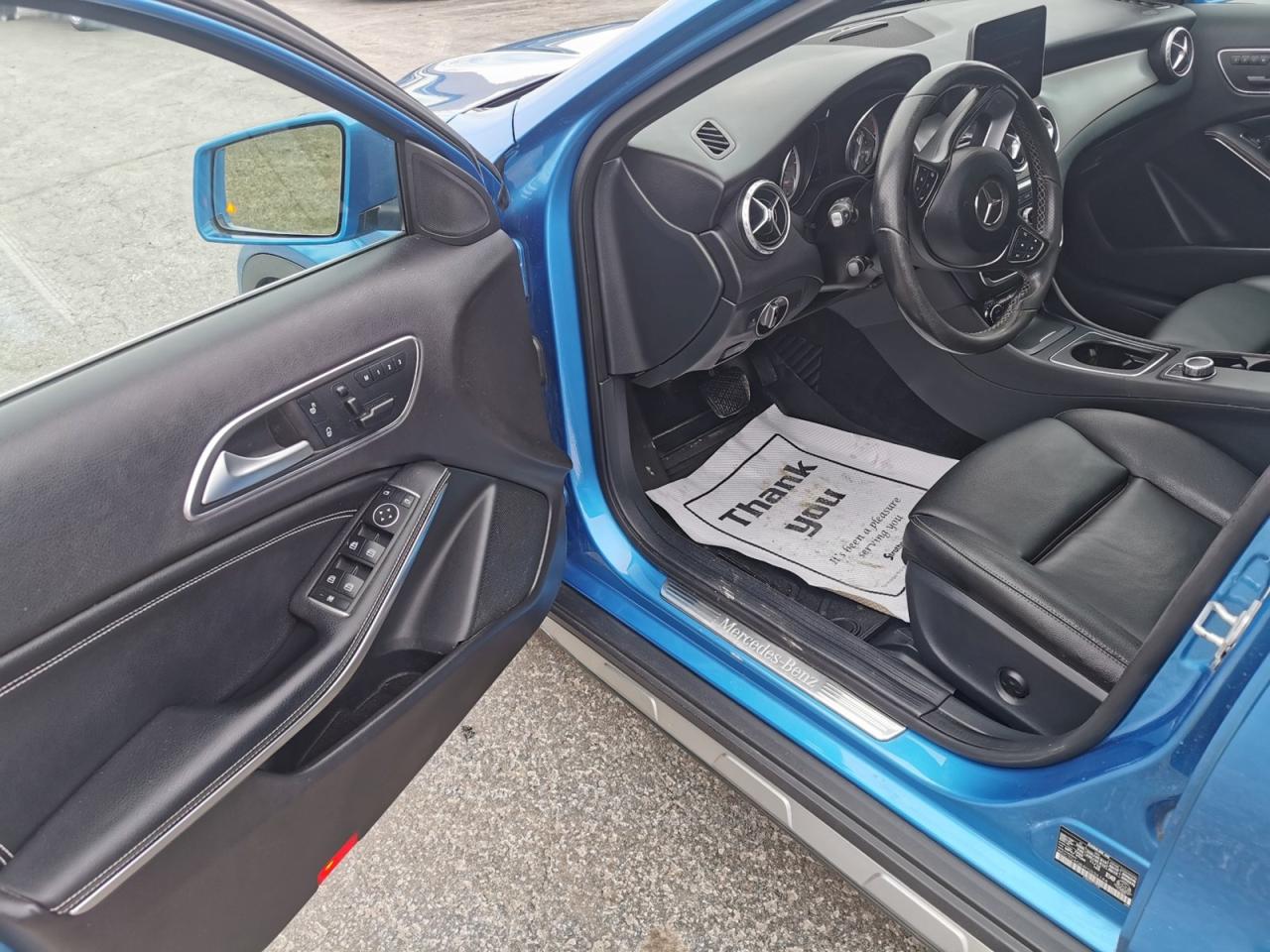 2017 Mercedes-Benz GLA  - Photo #10