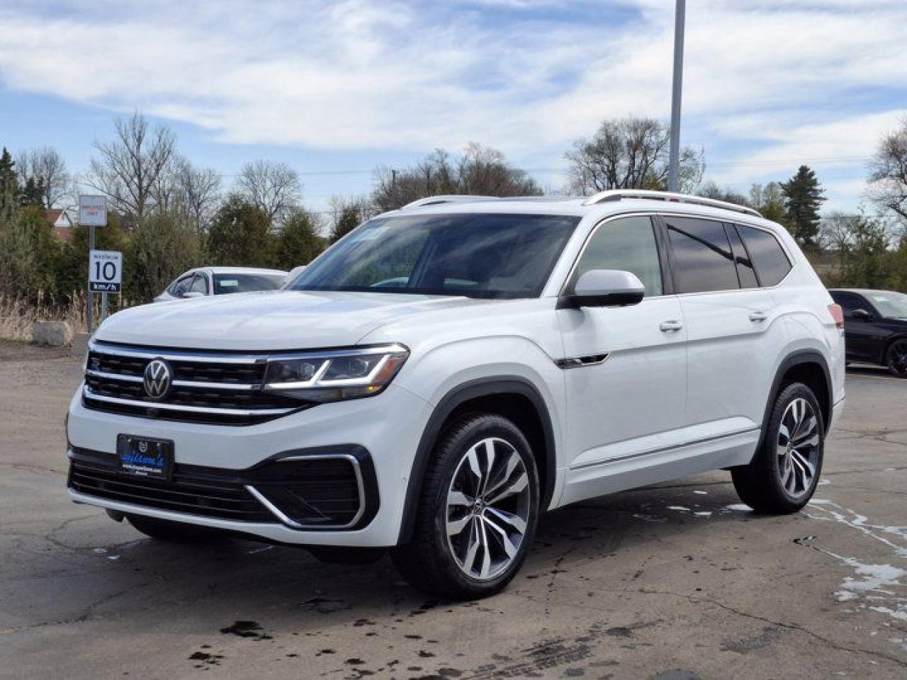 Used 2023 Volkswagen Atlas Execline R-Line AWD | Leather | Pano Roof | Nav | Fender Audio | 360 Camera | Cooled & Heated Seats for sale in Guelph, ON