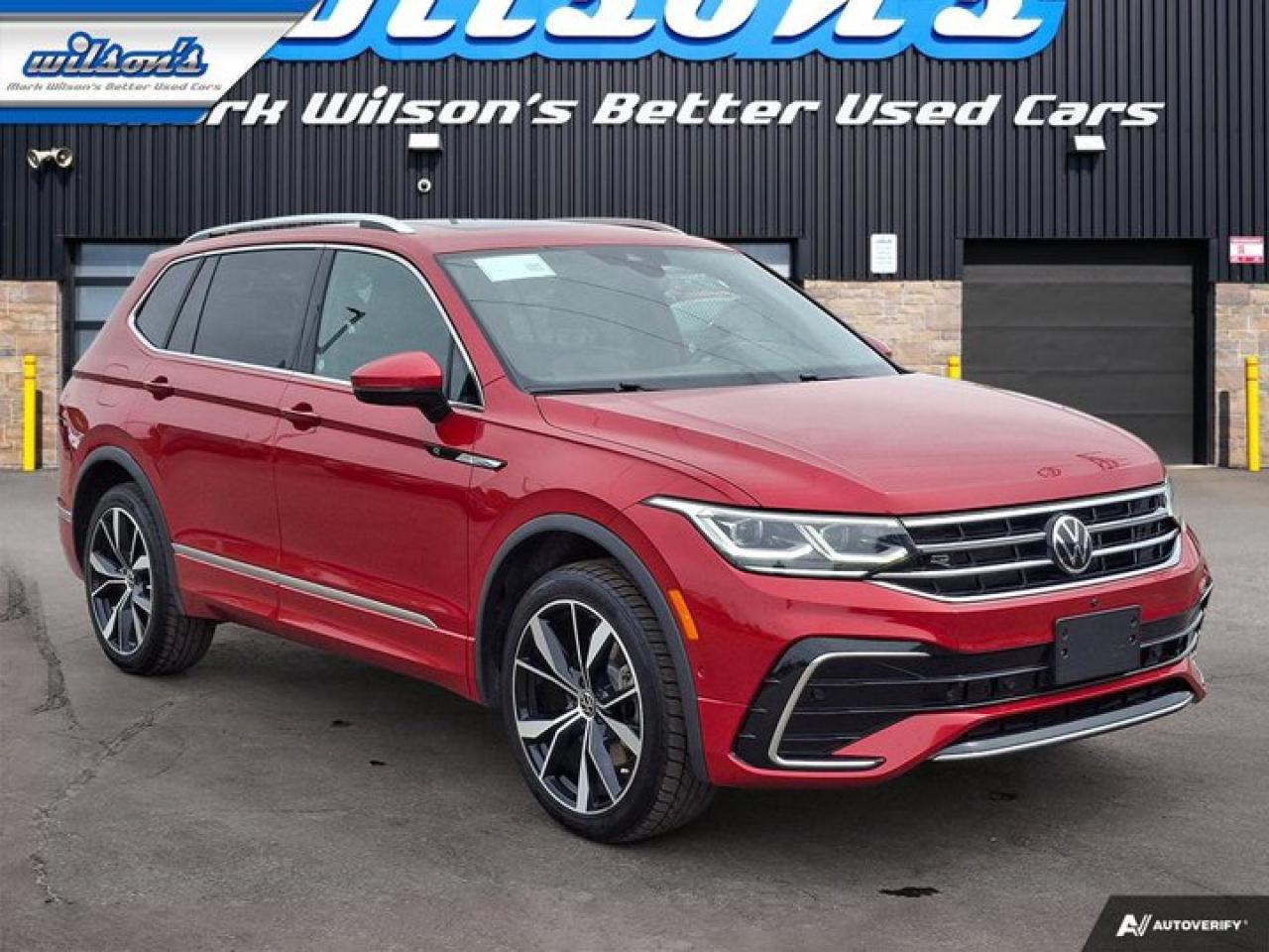 2024 Volkswagen Tiguan Highline R-Line AWD | Leather | Sunroof | Nav | 360 Camera | Fender Audio | and More ! Photo