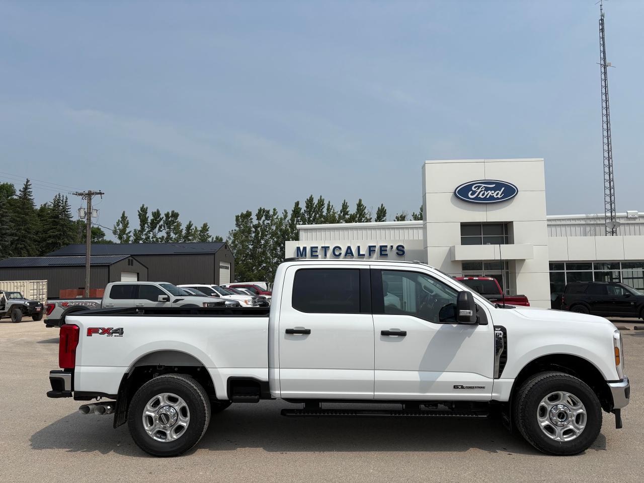New 2025 Ford F-350 Super Duty SRW XLT 4WD CREW CAB 6.75' BOX for sale in Treherne, MB