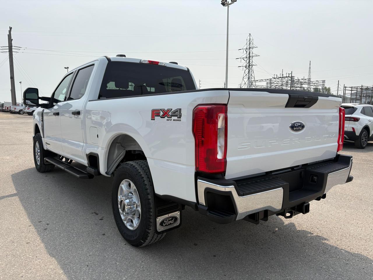 2025 Ford F-350 Super Duty SRW XLT 4WD CREW CAB 6.75' BOX Photo5