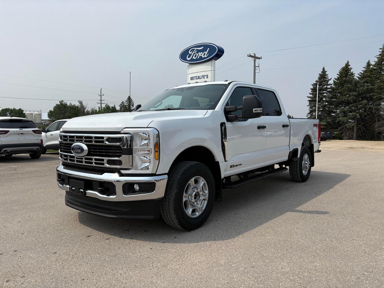 2025 Ford F-350 Super Duty SRW XLT 4WD CREW CAB 6.75' BOX Photo1
