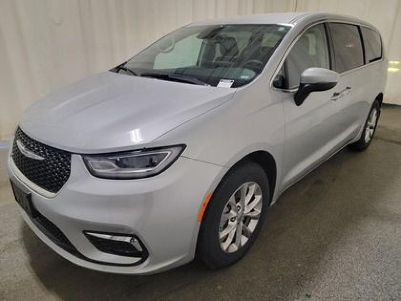 Used 2023 Chrysler Pacifica TOURING L | AWD | REMOTE START | POWER DOORS for sale in Regina, SK