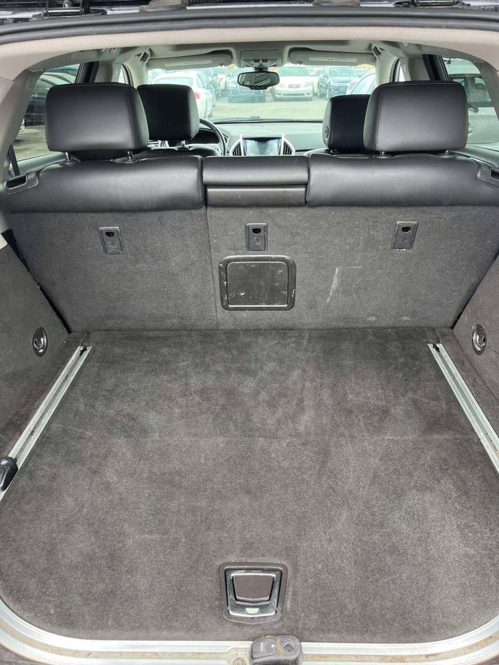 2016 Cadillac SRX  - Photo #9