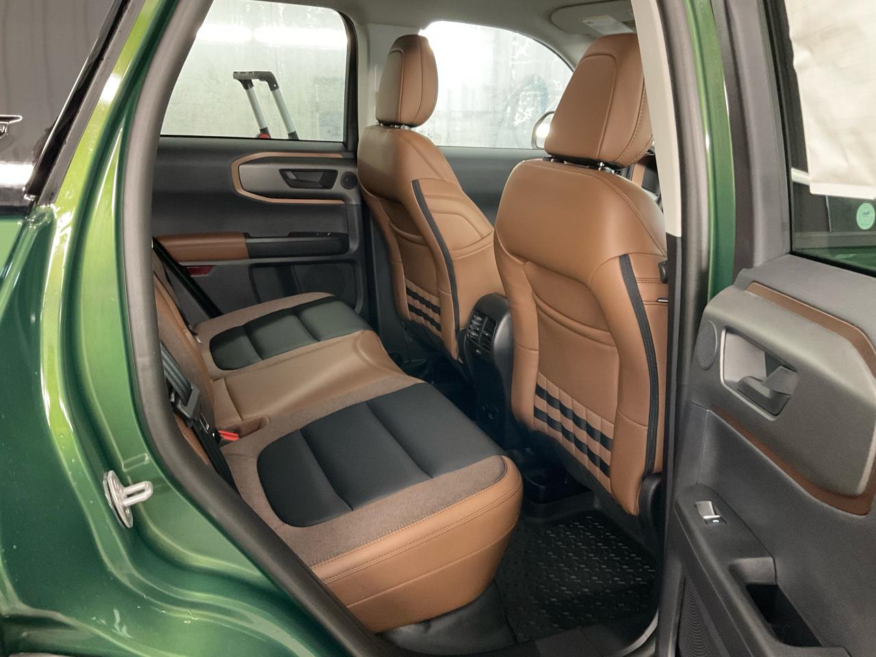 2025 Ford Bronco Sport Outer Banks Photo5